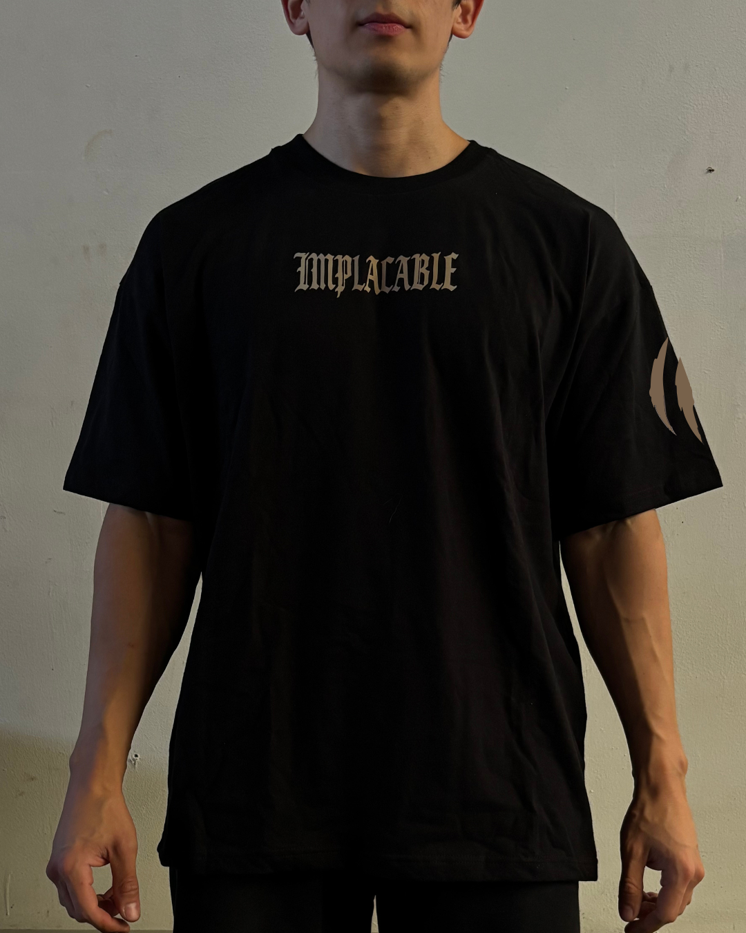 LA MARCA DE LA BESTIA- Camiseta Oversize (negra)