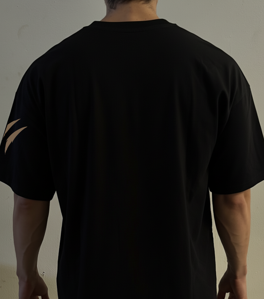 LA MARCA DE LA BESTIA- Camiseta Oversize (negra)