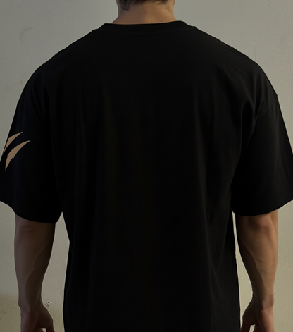 LA MARCA DE LA BESTIA- Camiseta Oversize (negra)